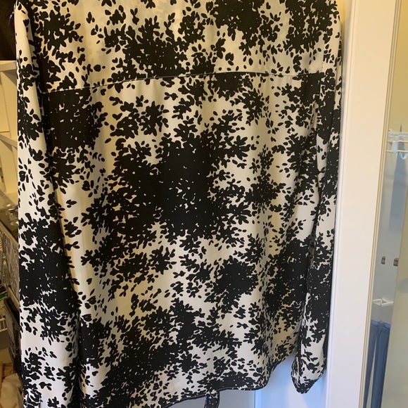 Talbots blouse - Picture 2 of 3